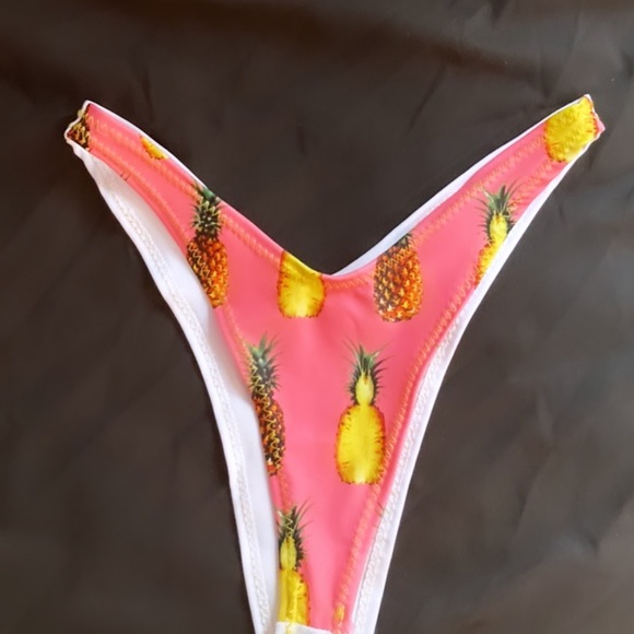 CUTEST AND RAREST BIKINI💖NEVER WORN…SIZE SMALL - Picture 2 of 5